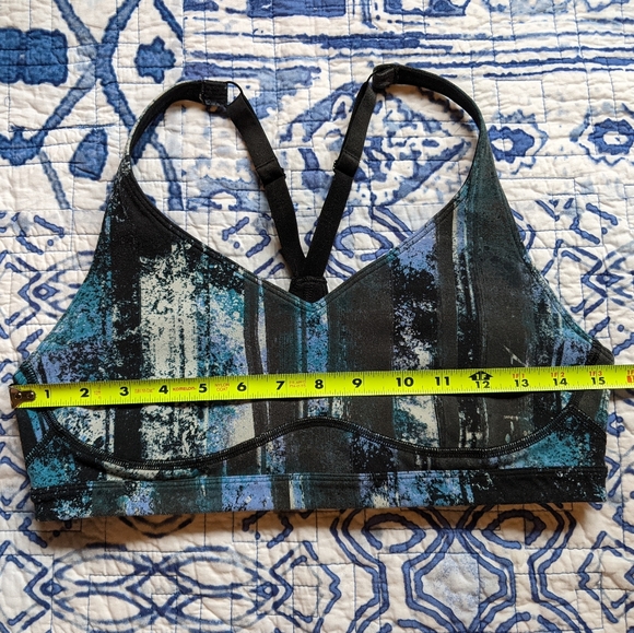 ✴️$5✴️LUCY Sports Bra Large - Picture 2 of 8